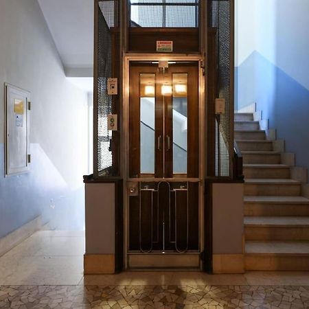 Primopiano - Jenner Apartment Milan Bagian luar foto