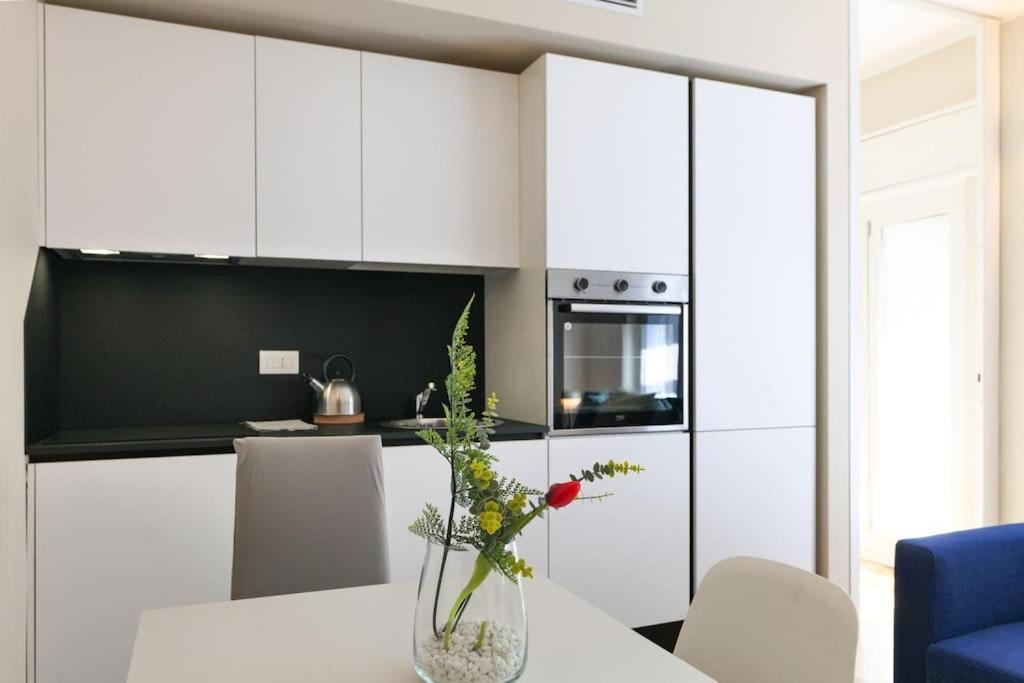 Primopiano - Jenner Apartment Milan Bagian luar foto