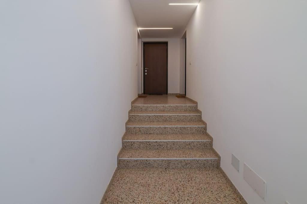 Primopiano - Jenner Apartment Milan Bagian luar foto